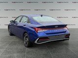 2024 Hyundai Elantra HEV Luxury DCT image 3