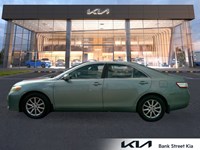 2011 Toyota Camry Hybrid 4dr Sdn