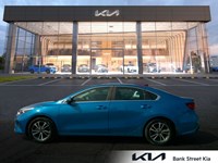 2022 Kia Forte EX IVT
