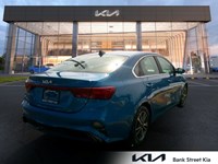 2022 Kia Forte EX IVT