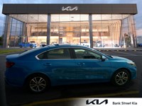 2022 Kia Forte EX IVT