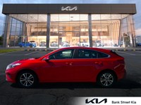 2023 Kia Forte5 5 EX IVT