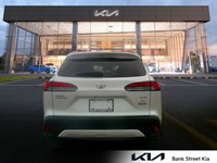 2024 Toyota Corolla Cross XLE AWD