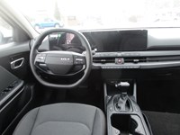 2025 Kia K4 LX FWD