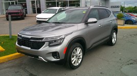 2025 Kia Seltos EX AWD