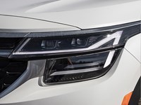 2025 Kia Seltos SX AWD w/Brown Interior