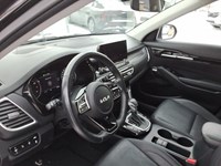 2022 Kia Seltos SX Turbo AWD w/Black Interior