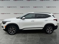 2022 Kia Seltos SX Turbo AWD w/Black Interior
