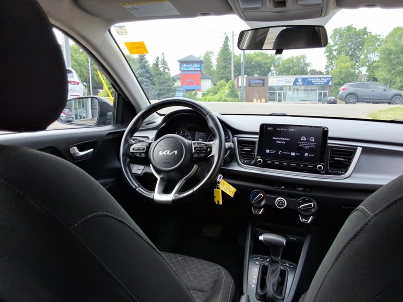 2022 Kia Rio LX Premium IVT