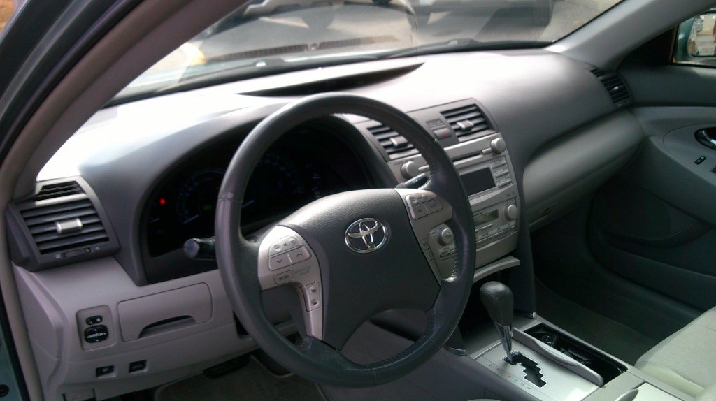 2011 Toyota Camry Hybrid 4dr Sdn