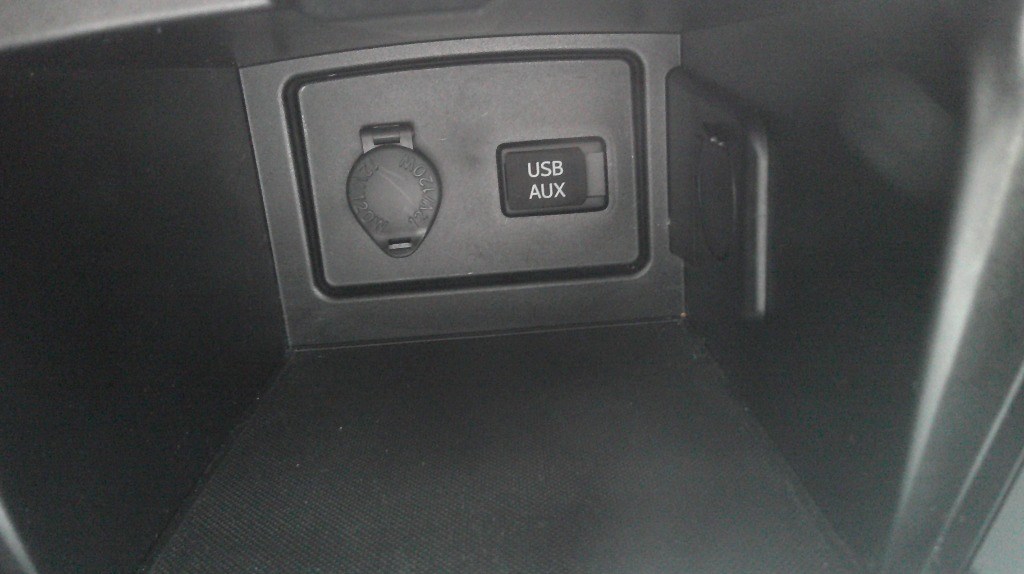 2011 Toyota Camry Hybrid 4dr Sdn