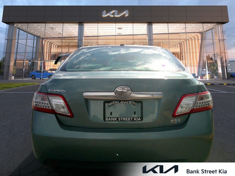 2011 Toyota Camry Hybrid 4dr Sdn