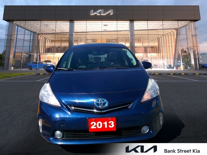 2013 Toyota Prius v 5dr HB