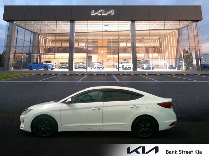 2020 Hyundai Elantra Preferred w/Sun & Safety Package IVT