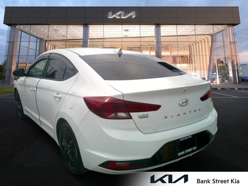 2020 Hyundai Elantra Preferred w/Sun & Safety Package IVT