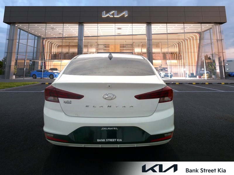 2020 Hyundai Elantra Preferred w/Sun & Safety Package IVT