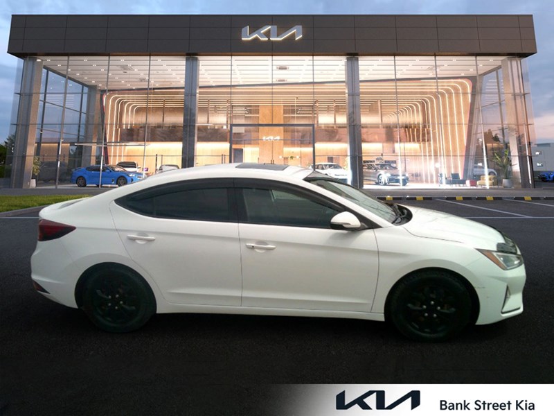 2020 Hyundai Elantra Preferred w/Sun & Safety Package IVT