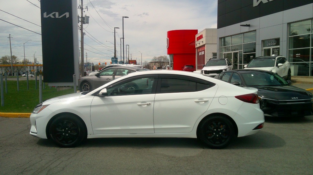 2020 Hyundai Elantra Preferred w/Sun & Safety Package IVT