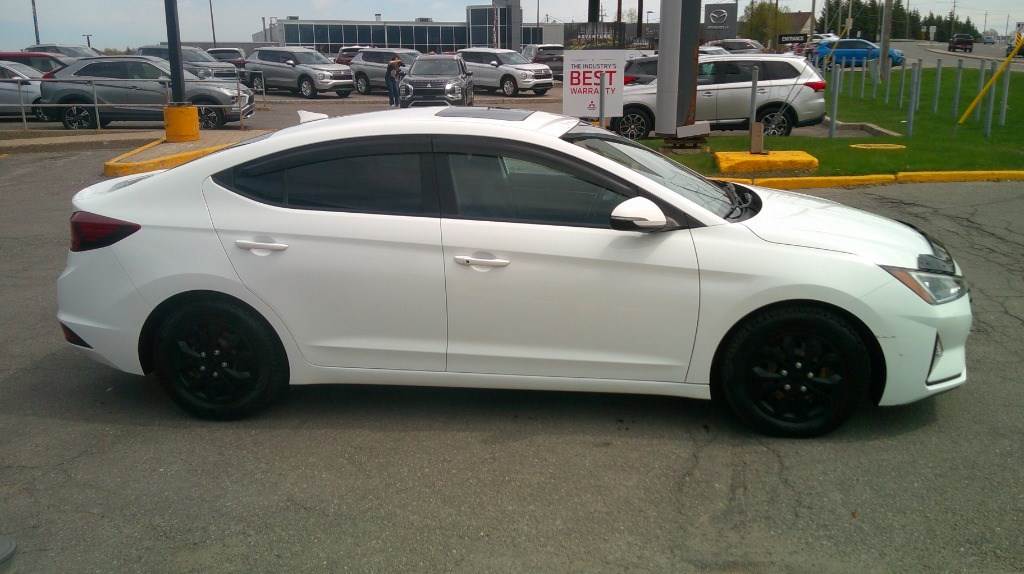 2020 Hyundai Elantra Preferred w/Sun & Safety Package IVT