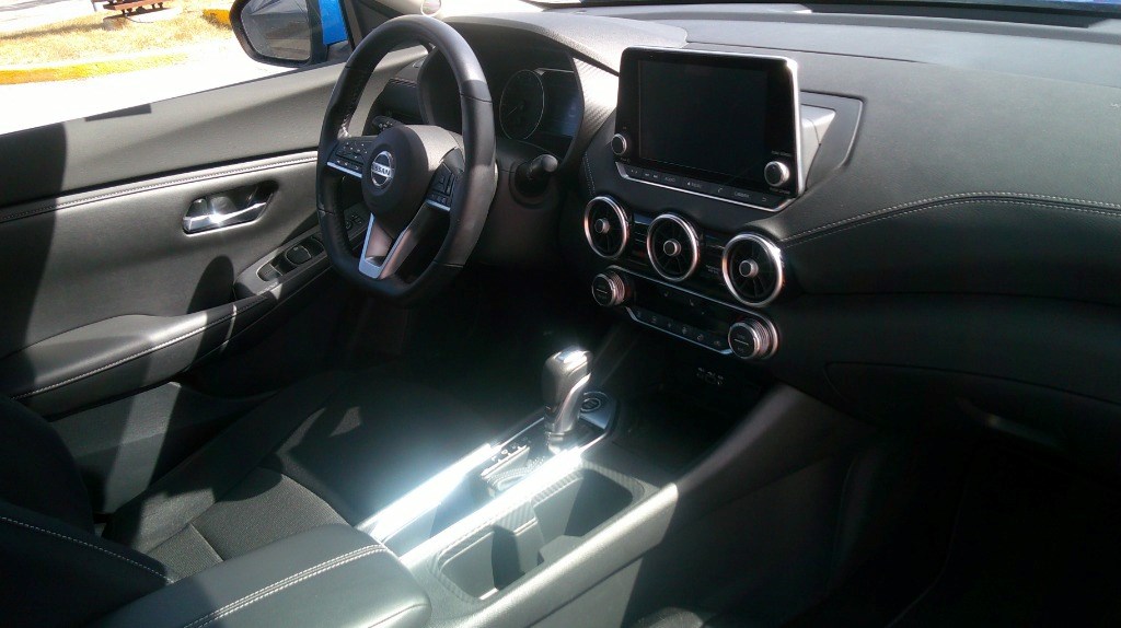 2021 Nissan Sentra SV CVT
