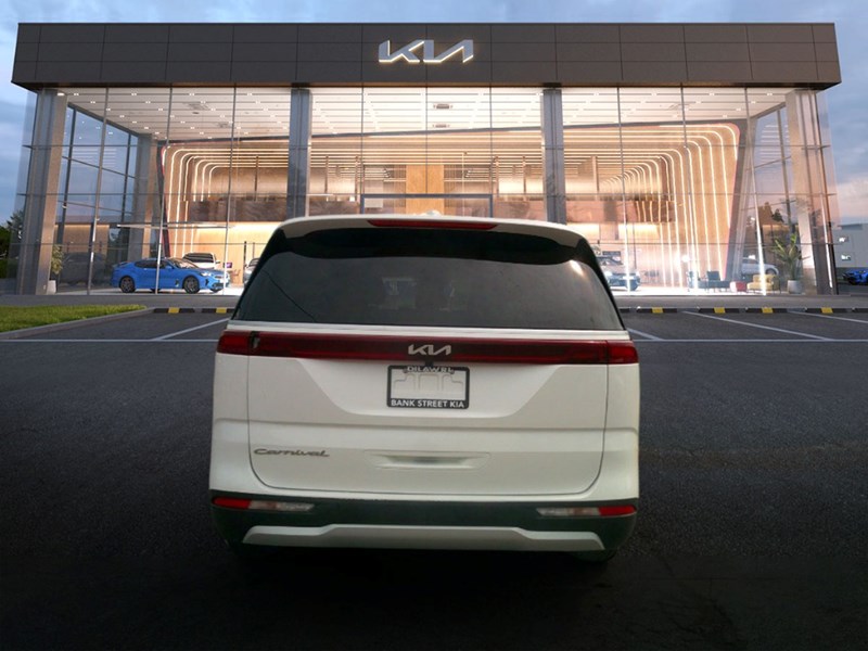 2022 Kia Carnival LX FWD