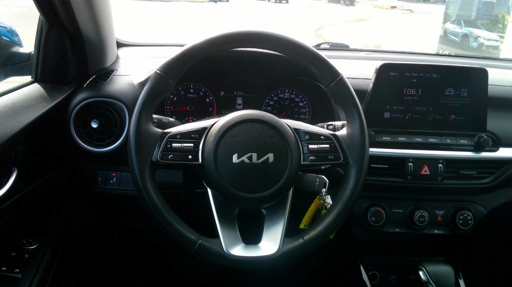 2022 Kia Forte EX IVT