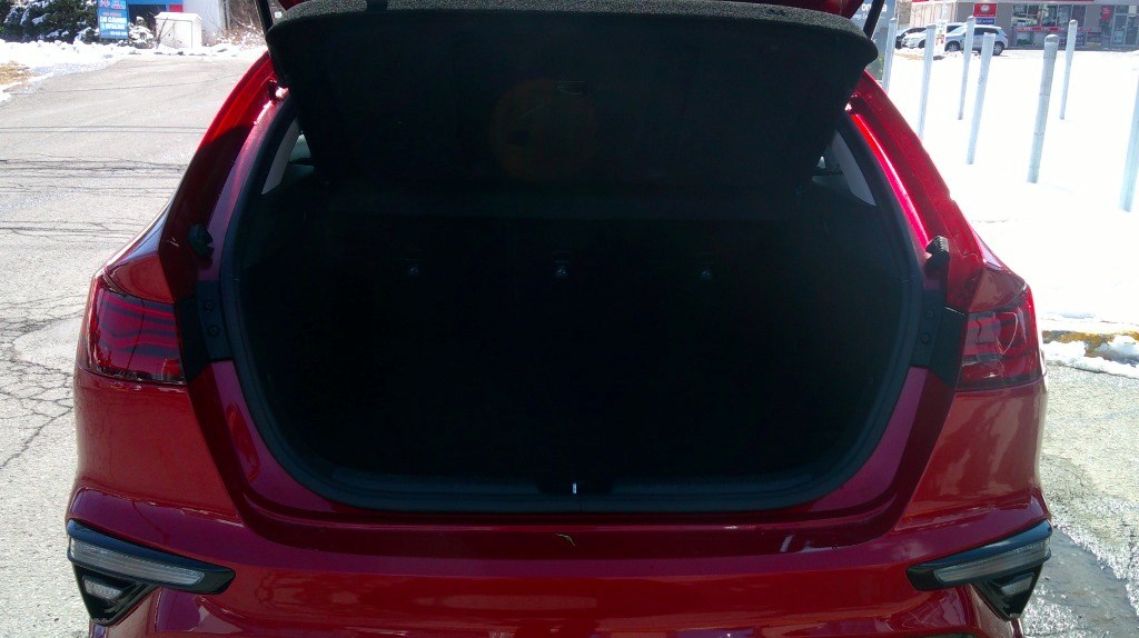 2023 Kia Forte5 5 EX IVT