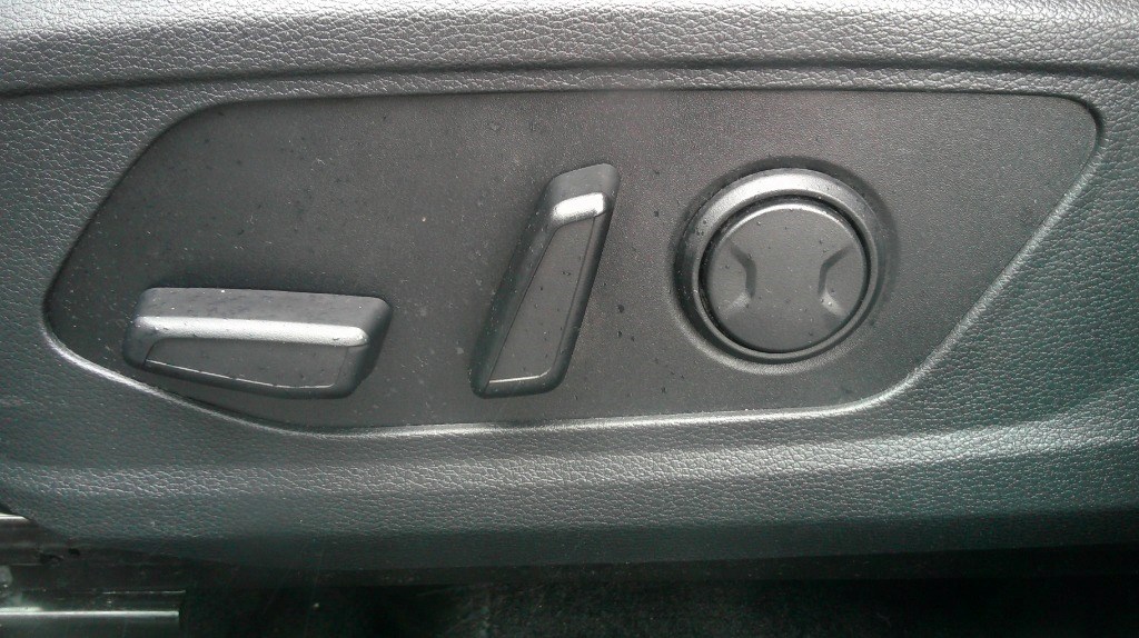 2023 Kia Sportage EX Premium AWD w/Red Interior