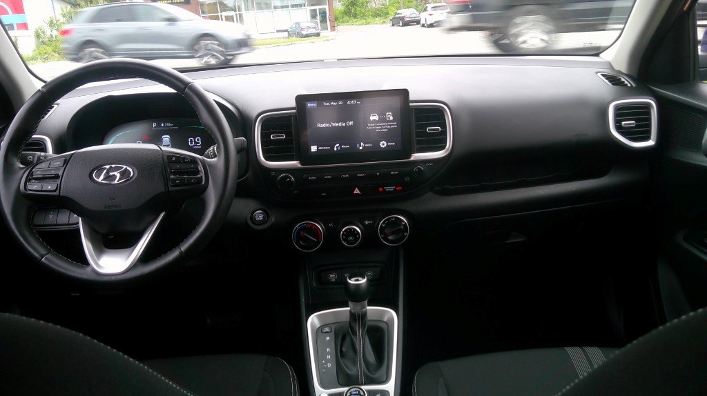 2024 Hyundai Venue Preferred IVT