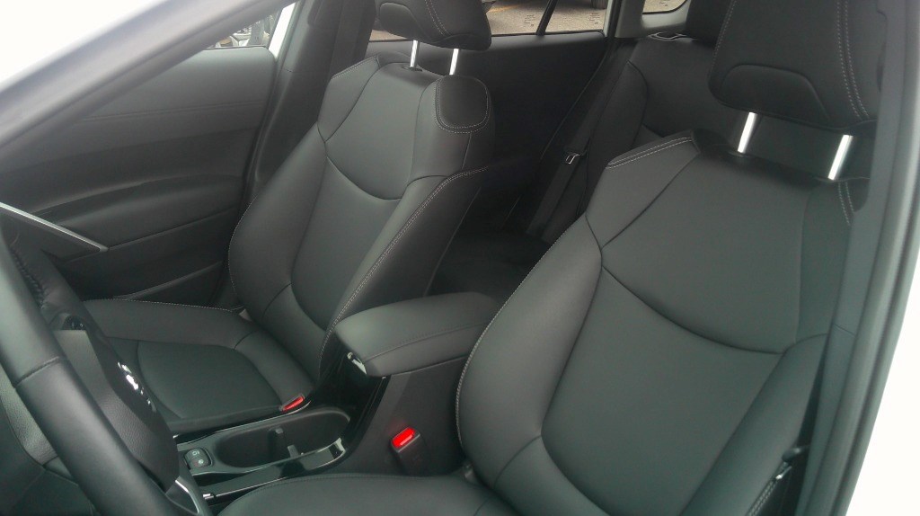 2024 Toyota Corolla Cross XLE AWD