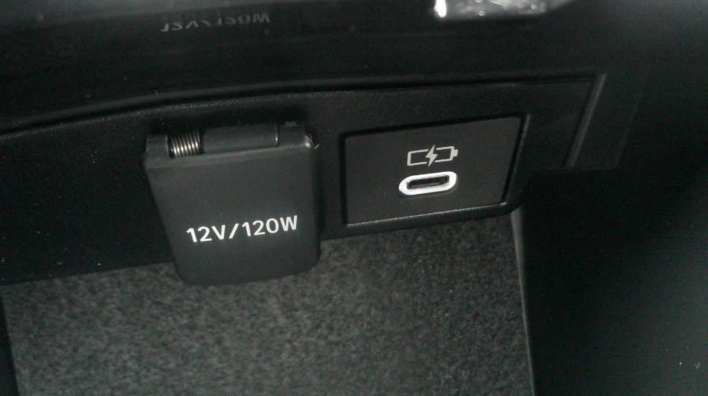 2024 Toyota Corolla Cross XLE AWD