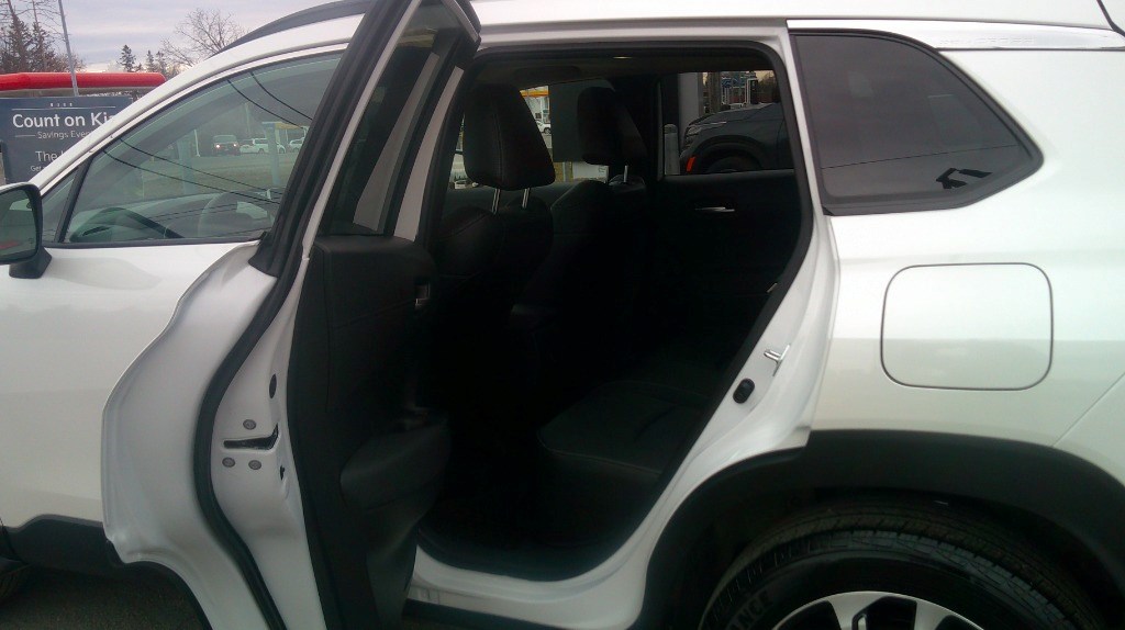 2024 Toyota Corolla Cross XLE AWD