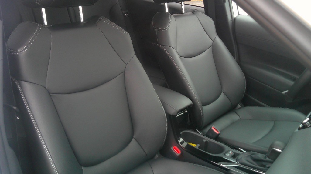 2024 Toyota Corolla Cross XLE AWD