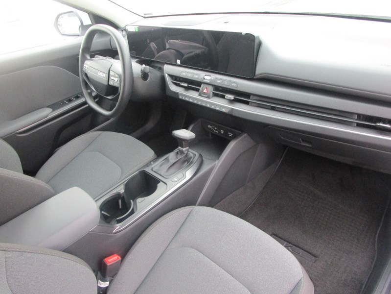 2025 Kia K4 LX FWD