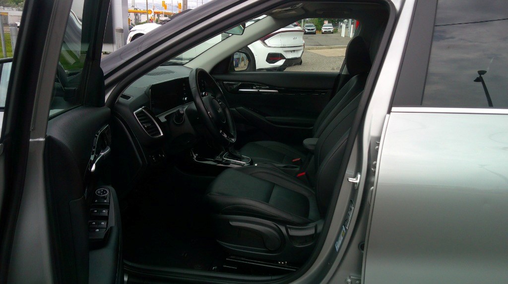 2025 Kia Seltos EX AWD