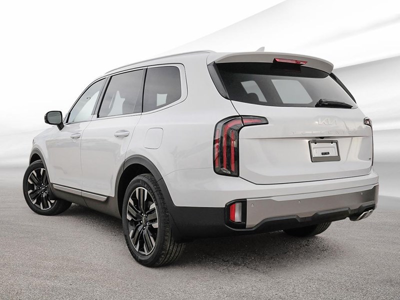 2025 Kia Telluride SX Limited AWD w/Mahogany Interior