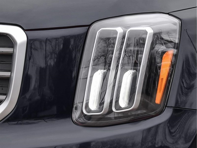 2025 Kia Telluride SX Limited AWD w/Mahogany Interior