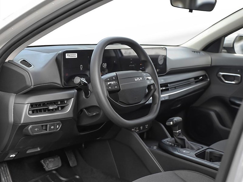 2025 Kia K4 LX FWD