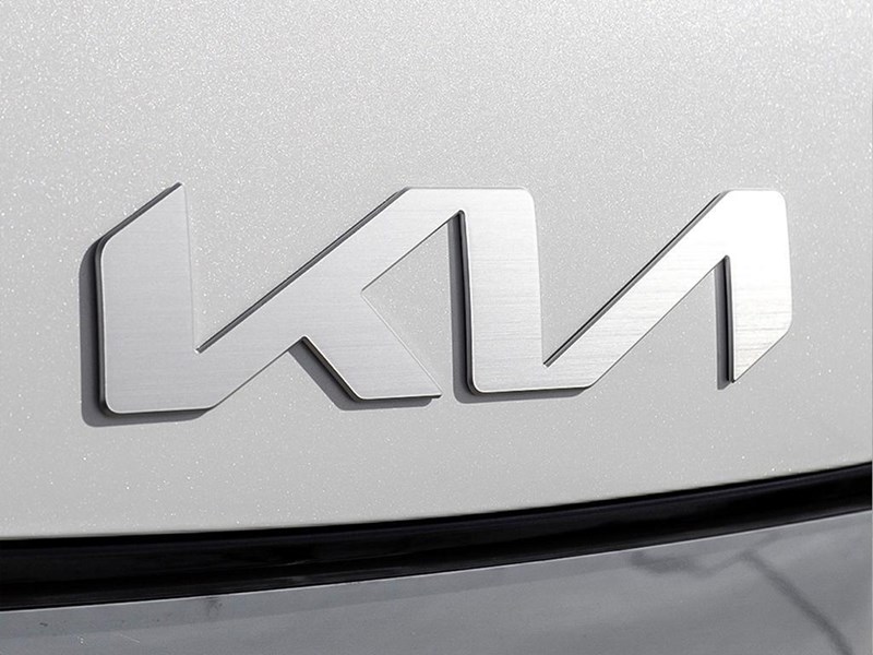 2025 Kia Sportage LX FWD