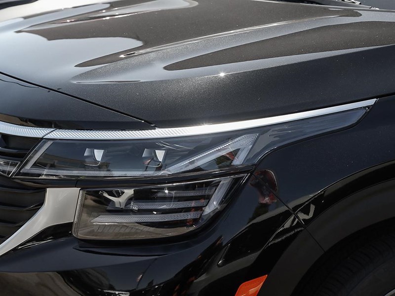 2025 Kia Seltos EX AWD