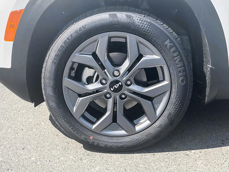 2025 Kia Seltos LX FWD