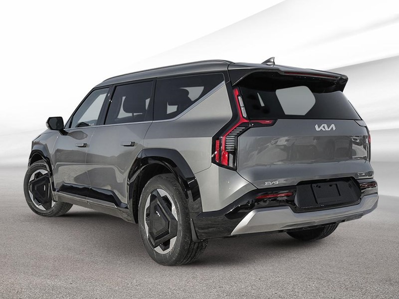2026 Kia EV9 Land w/Plus Package AWD