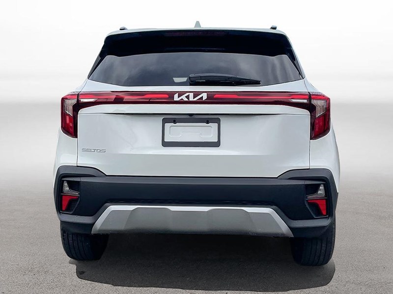 2025 Kia Seltos LX FWD