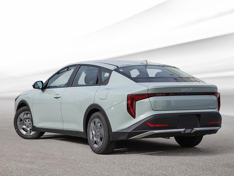 2025 Kia K4 LX FWD