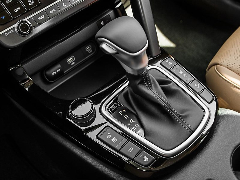 2025 Kia Seltos SX AWD w/Brown Interior