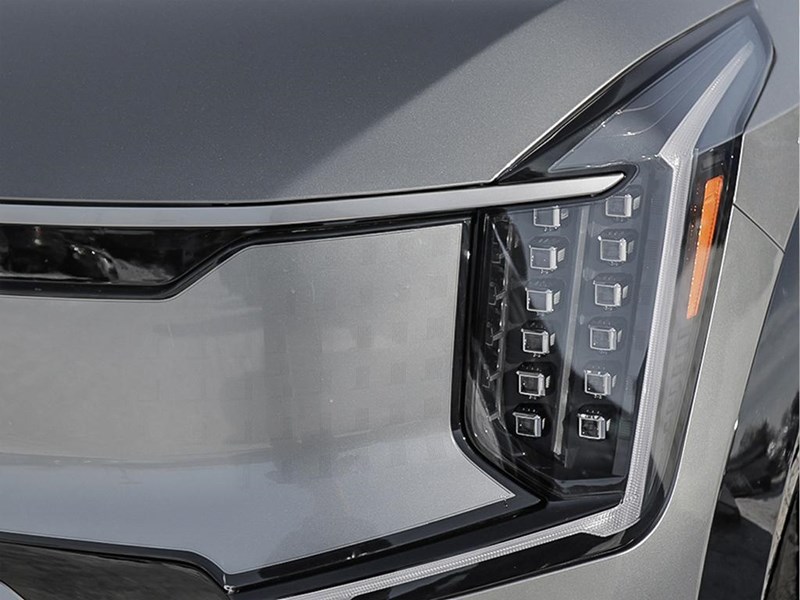 2026 Kia EV9 Land w/Plus Package AWD