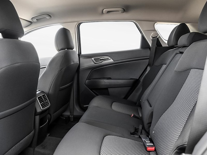 2025 Kia Sportage LX FWD