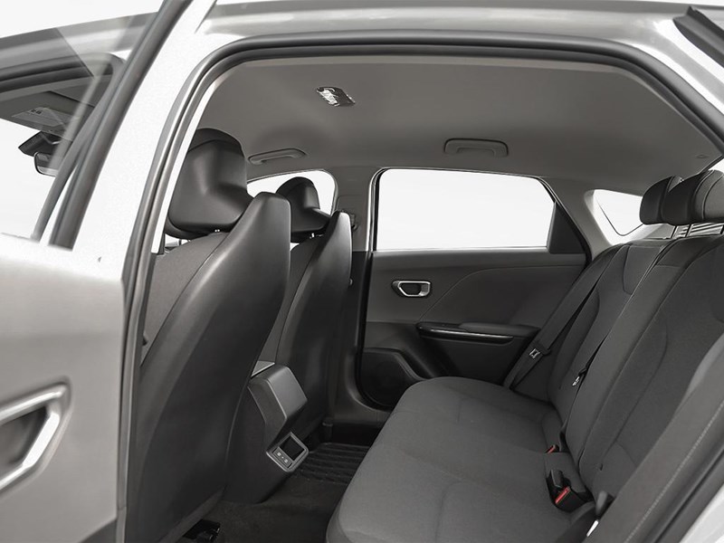 2025 Kia K4 LX FWD