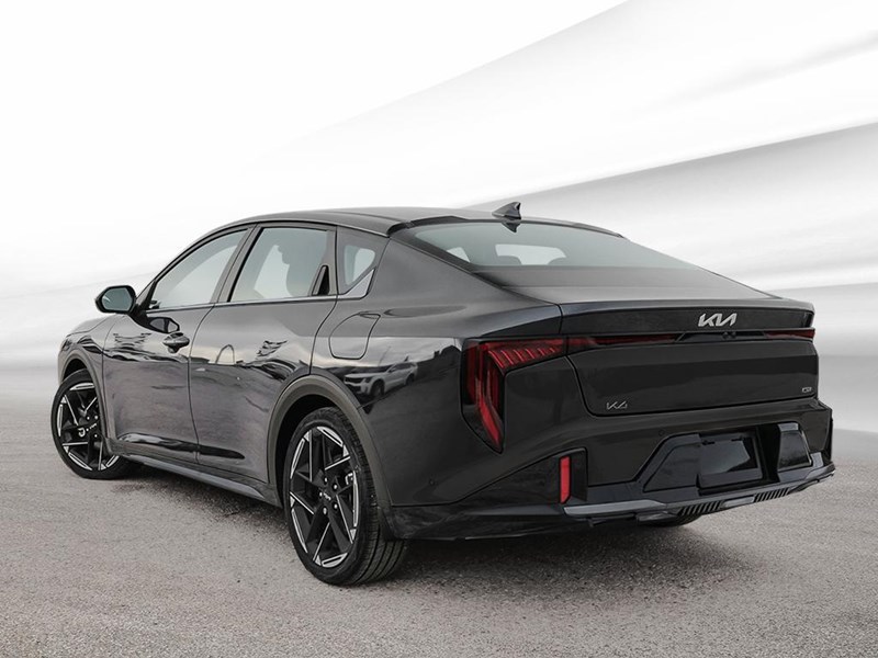 2025 Kia K4 GT-Line Turbo FWD