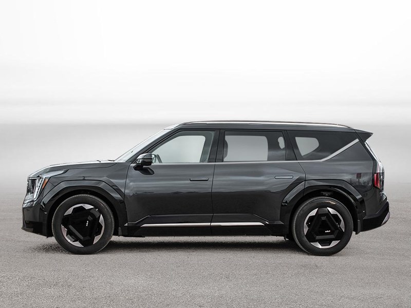 2026 Kia EV9 Land w/Plus Package AWD